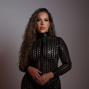 Meet your Posher, Jany